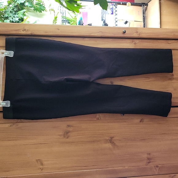 CLEO Black Skinny Dress Pants with Elastic Side Waist Details Size Large GUC - Picture 4 of 5